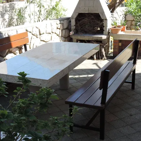 Antica Apartment Cres